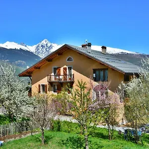 Couette-café Gite-auberge De Montvilliers, Aime